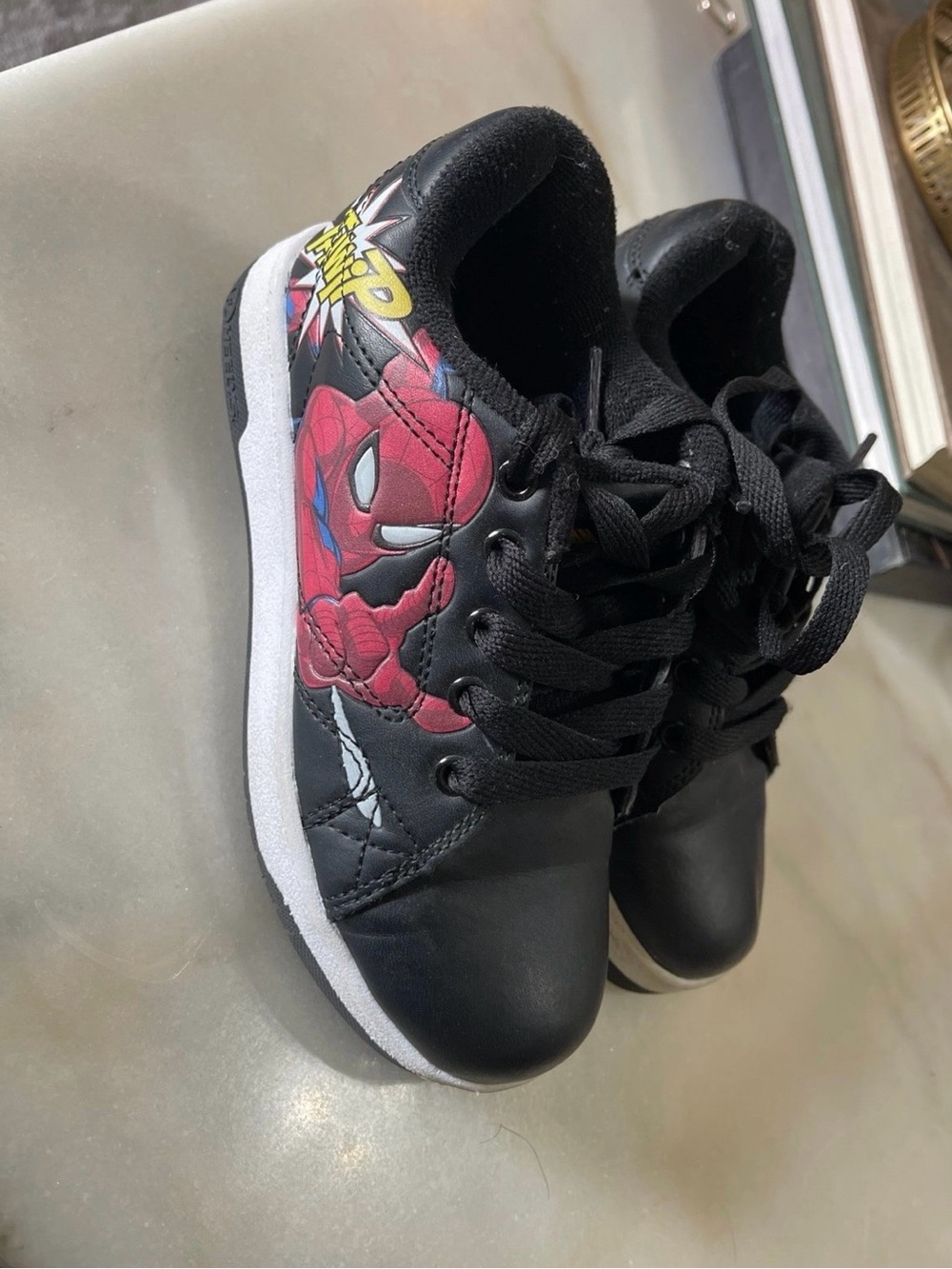 Kids Black Spider-Man Graphic Sneakers Heelys